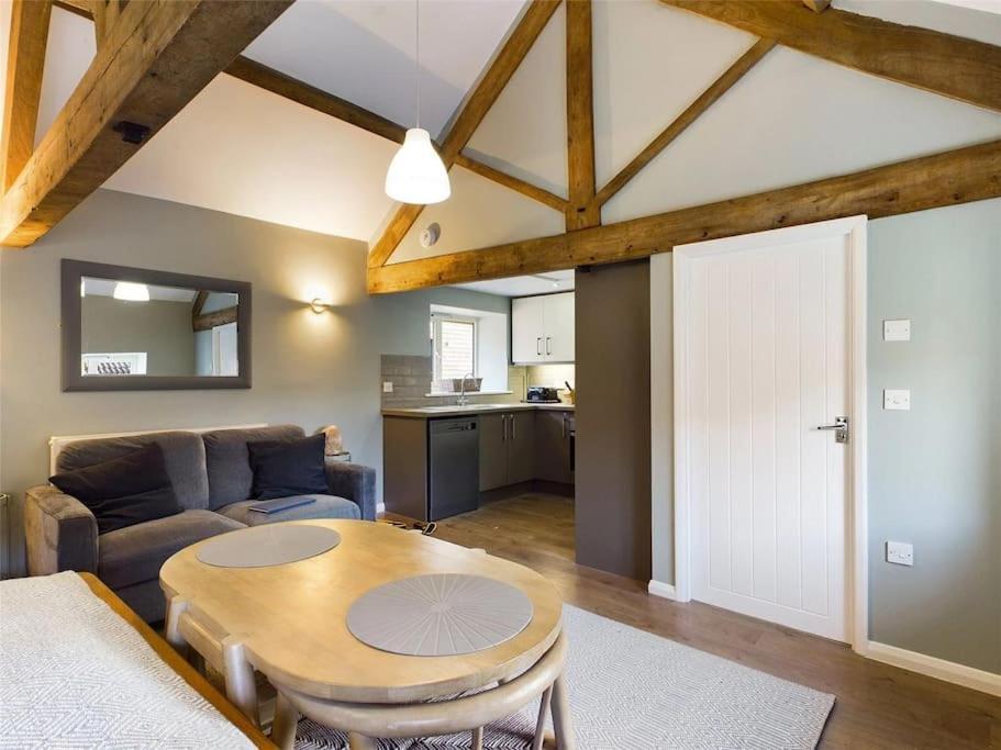 Wagtail Lodge Foy Ngoại thất bức ảnh